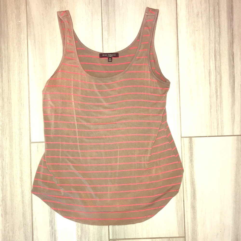 🔥 Red/tan tank